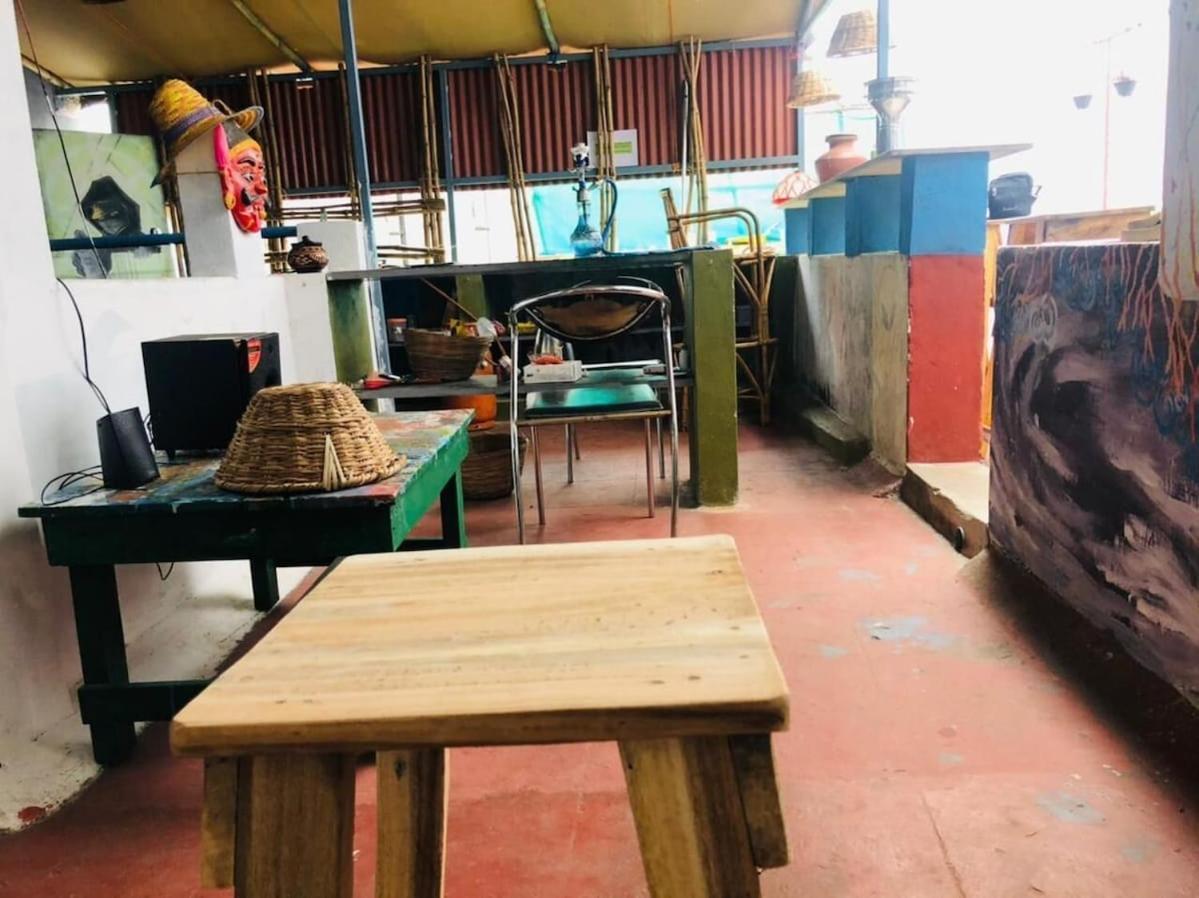 Gurukulam Hostel Пондичери Екстериор снимка