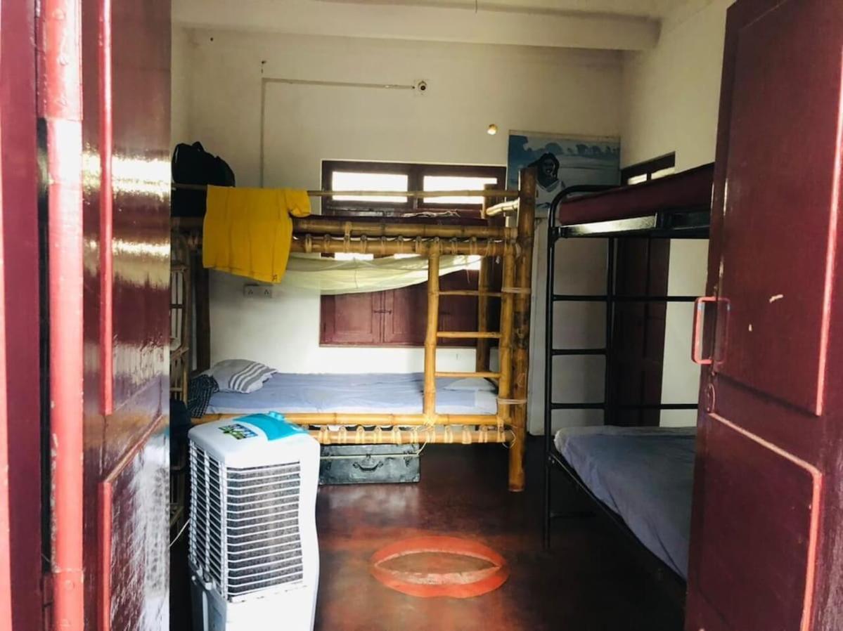 Gurukulam Hostel Пондичери Екстериор снимка